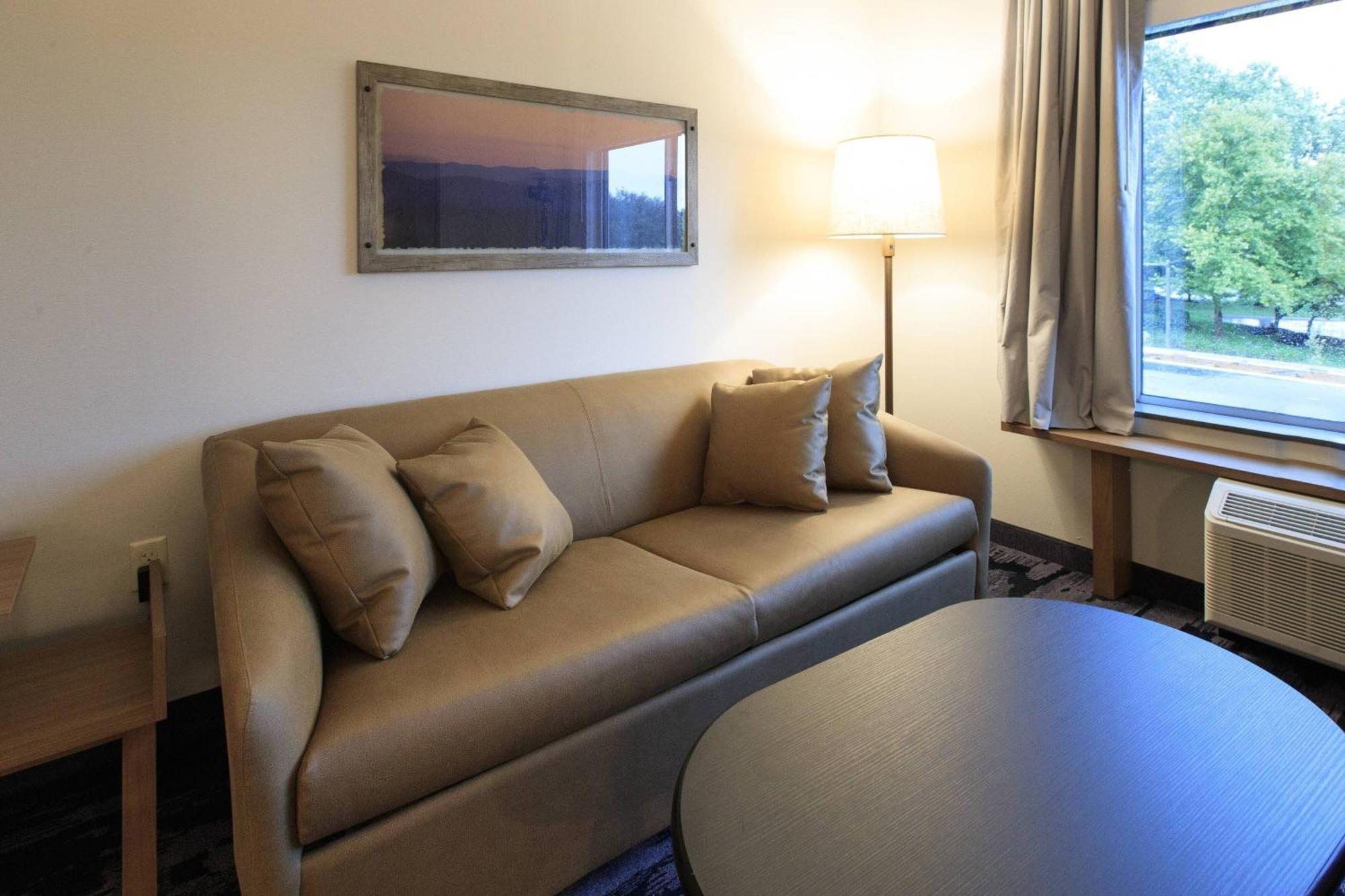 Fairfield Inn & Suites By Marriott Philadelphia Valley Forge/Great Valley Berwyn Exteriör bild